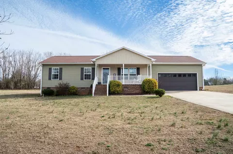 156 Honeysuckle Ln, Gaffney, SC 29341