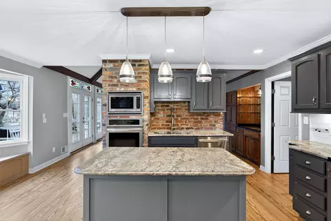 Kitchen - 317 E Killarney Lk, Moore, SC 29369 photo 3 of 5