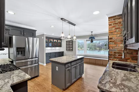 Kitchen - 317 E Killarney Lk, Moore, SC 29369 photo 4 of 5