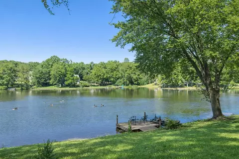 View/Area - 317 E Killarney Lk, Moore, SC 29369 photo 2 of 3