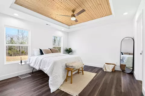 Bedroom - 776 Darwin Rd, Gaffney, SC 29340 photo 3 of 6