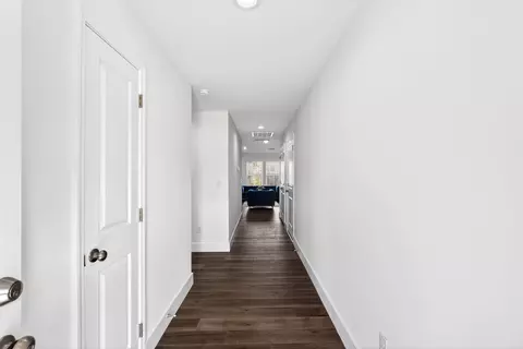 Entry Way - 776 Darwin Rd, Gaffney, SC 29340 photo 1 of 3