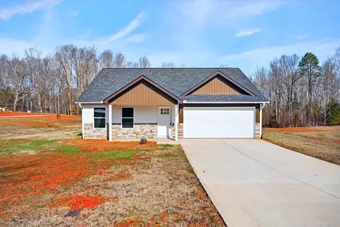 776 Darwin Rd, Gaffney, SC 29340