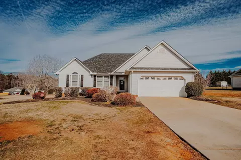 386 Grassy Pond Rd, Gaffney, SC 29341
