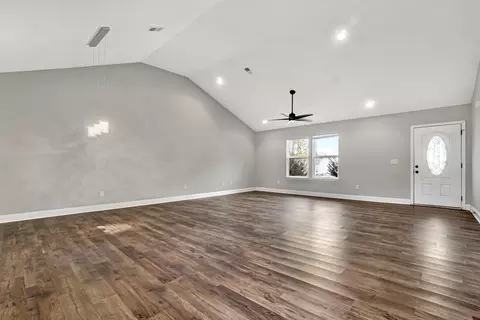 7 W 2nd St, Williamston, SC 29697 photo 10