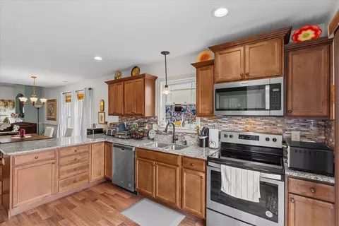 Kitchen - 2141 Pomerol Dr, Moore, SC 29369 photo 3 of 3