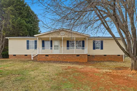 407 Merlin Pt, Boiling Springs, SC 29316