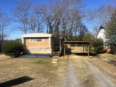 120 Crestmont Dr, Gaffney, SC 29340 photo 3