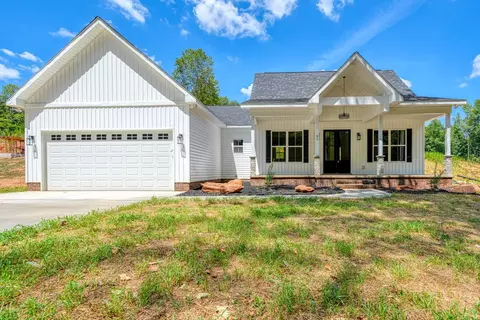 82 Old School House Rd, Spartanburg, SC 29307