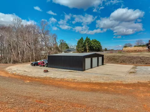 Exterior - 1529 Old Post Rd, Gaffney, SC 29341 photo 8 of 9