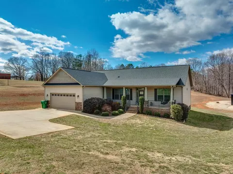 Exterior - 1529 Old Post Rd, Gaffney, SC 29341 photo 3 of 9