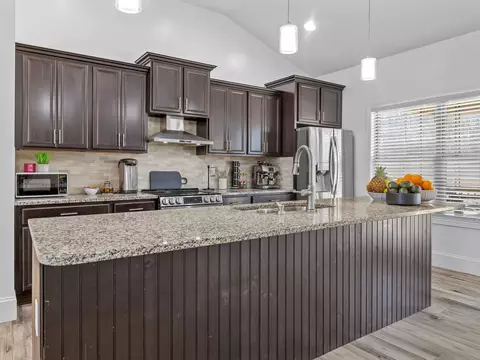 Kitchen - 1529 Old Post Rd, Gaffney, SC 29341 photo 2 of 5