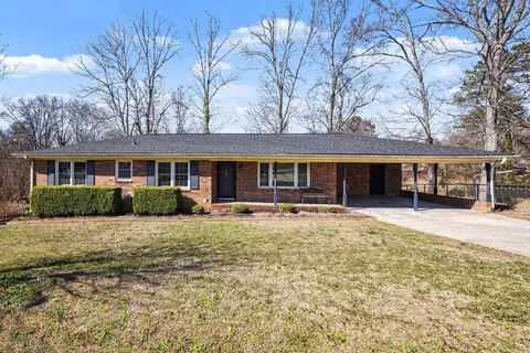 22 Woodridge Dr, Greenville, SC 29611