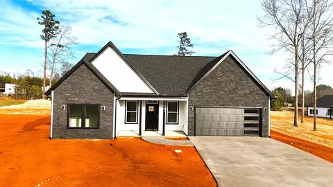 261 Ridge Rd, Wellford, SC 29385