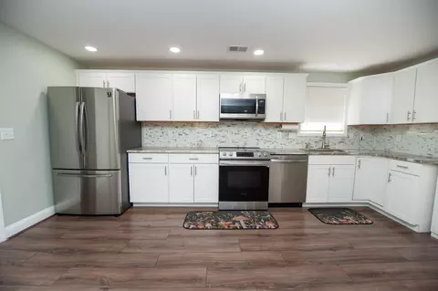 Kitchen - 438 E Junior High Rd, Gaffney, SC 29340 photo 1 of 2