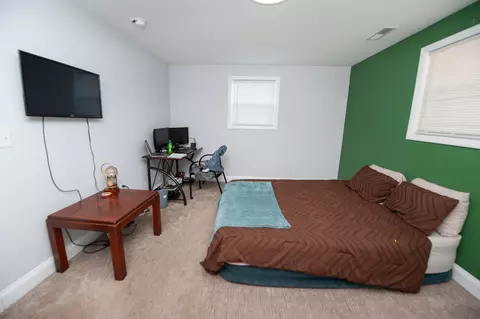 Bedroom - 438 E Junior High Rd, Gaffney, SC 29340 photo 5 of 9