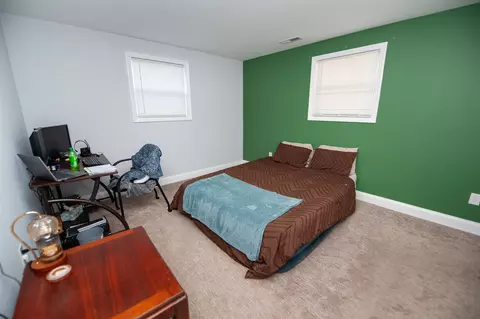 Bedroom - 438 E Junior High Rd, Gaffney, SC 29340 photo 4 of 9
