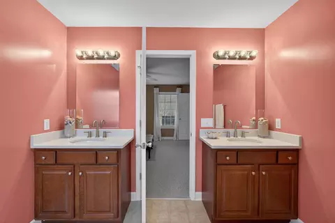 Bath - 143 Gardner Rd, Gaffney, SC 29341 photo 3 of 4