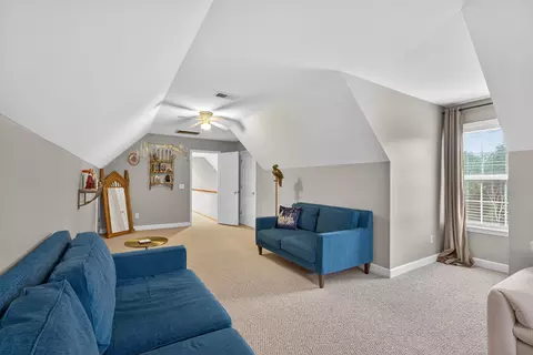 Entry Way - 143 Gardner Rd, Gaffney, SC 29341 photo 3 of 5