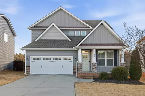 206 Clear Ct, Taylors, SC 29687