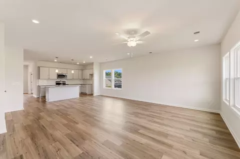 Living - 430 Dodger Ave, Chesnee, SC 29323 photo 3 of 3