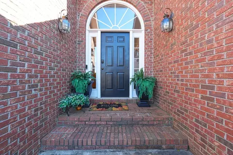 Entry Way - 227 Saddlebrook Dr, Moore, SC 29369 photo 1 of 3