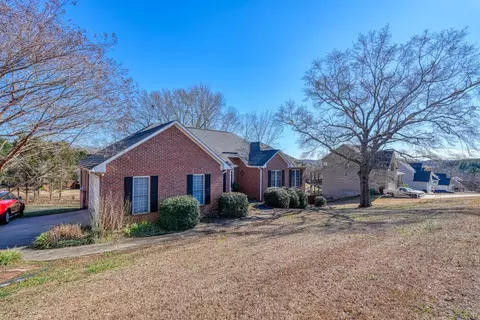 Exterior - 227 Saddlebrook Dr, Moore, SC 29369 photo 2 of 9