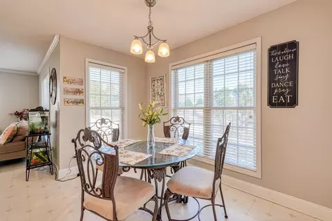 Dining - 227 Saddlebrook Dr, Moore, SC 29369 photo 3 of 5