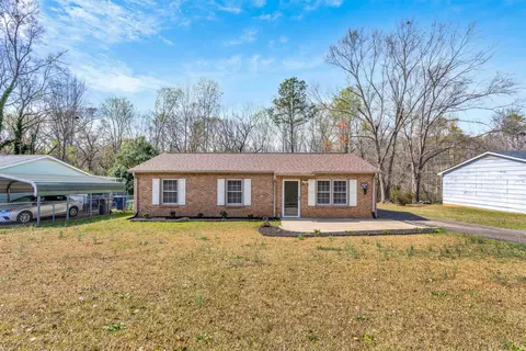 211 Edenbridge Ln, Spartanburg, SC 29301