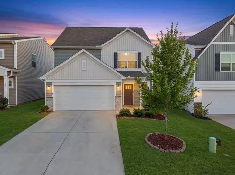 1422 Penrith Ct, Boiling Springs, SC 29316