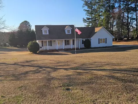 200 Sneeds Dr, Inman, SC 29349