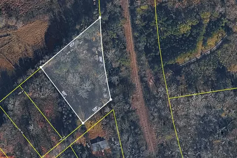 91 Emma Dr, Campobello, SC 29322