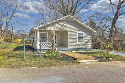 8180 Ninth St, Boiling Springs, SC 29316