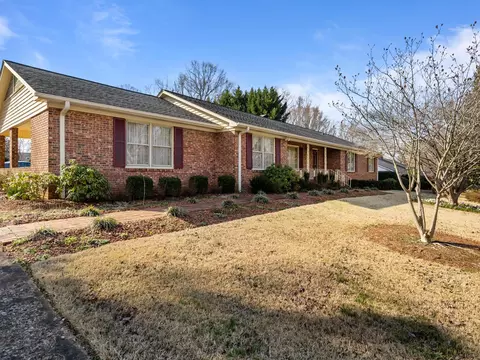 112 Mabry Dr, Spartanburg, SC 29307