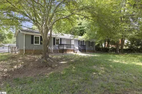 196 Mcarthur St, Spartanburg, SC 29302