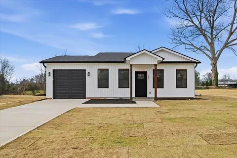 4095 N Blackstock Rd, Spartanburg, SC 29301
