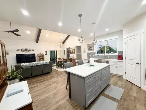 Kitchen - 121 Mill Pond Rd, Easley, SC 29642 photo 3 of 4