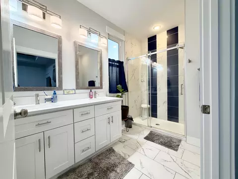 Bath - 121 Mill Pond Rd, Easley, SC 29642 photo 1 of 4