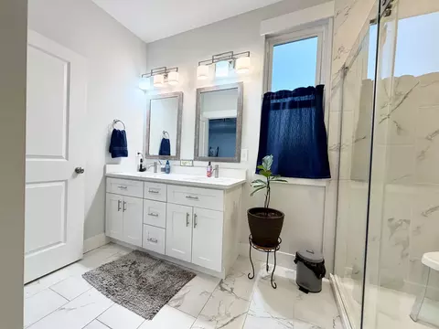 Bath - 121 Mill Pond Rd, Easley, SC 29642 photo 2 of 4