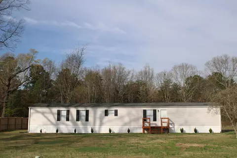 585 Midnight Rd, Inman, SC 29349