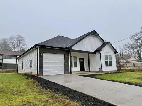 476 Stewart St, Spartanburg, SC 29306