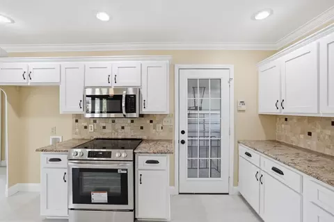 Kitchen - 1327 Falcons Dr, Walhalla, SC 29691 photo 1 of 4