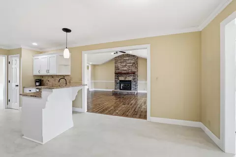 Living - 1327 Falcons Dr, Walhalla, SC 29691 photo 6 of 7