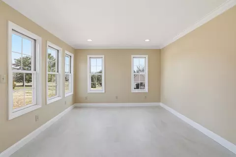 Living - 1327 Falcons Dr, Walhalla, SC 29691 photo 7 of 7
