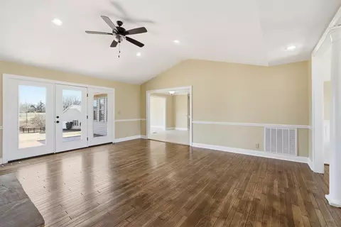 Living - 1327 Falcons Dr, Walhalla, SC 29691 photo 4 of 7