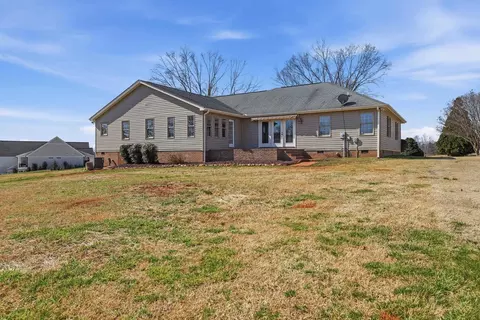 Exterior - 1327 Falcons Dr, Walhalla, SC 29691 photo 5 of 7