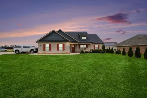 903 Love Springs Rd, Cowpens, SC 29330