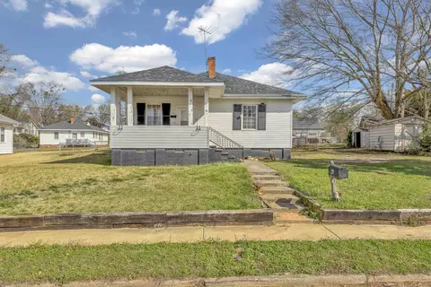 22 Meadow St, Lyman, SC 29365