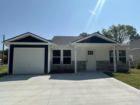 99 Walnut St, Gaffney, SC 29340