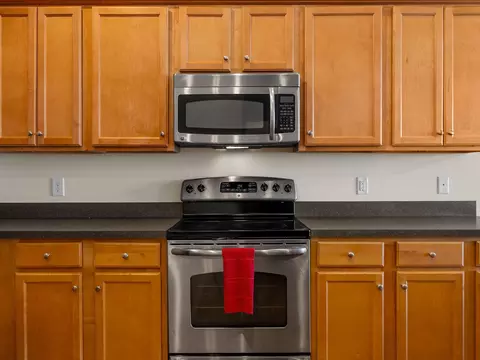 Kitchen - 229 Medoc Ln, Moore, SC 29369 photo 3 of 4
